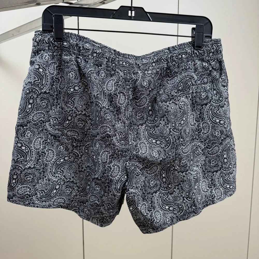 Topman Men’s S/M Black and White Paisley Swim Shorts